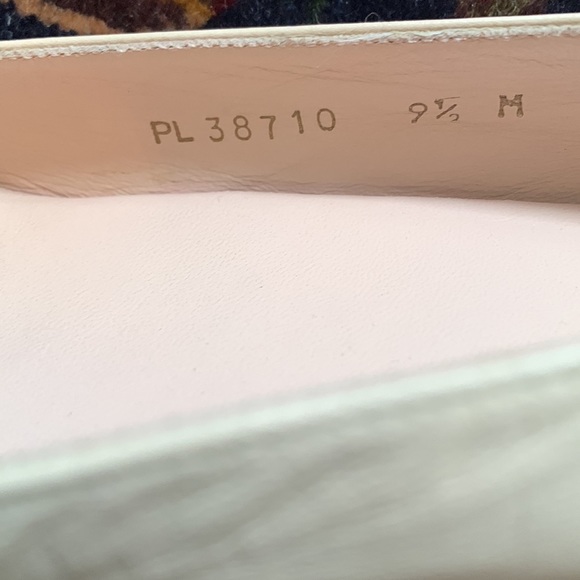 Stuart Weitzman Mask Flats Beige/Ivory - Picture 3 of 6